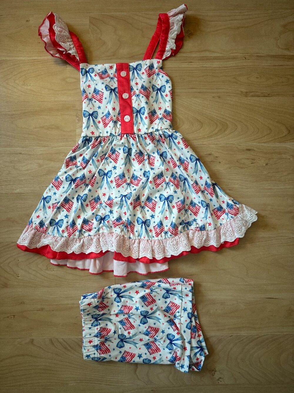 Liv & Stella RWB Playset, size 7